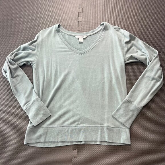 Athleta Tops - Athleta Small Long Sleeve V-Neck Pullover In Light Green With Ribbed Cuffs And H